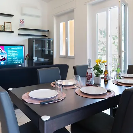 Apartmán In Villa, Quartu Sant Elena *