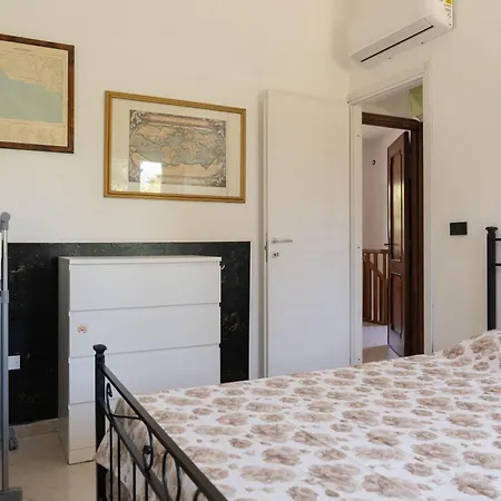 In Villa, Quartu Sant Elena Apartment *