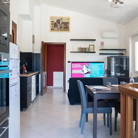 Apartment In Villa, Quartu Sant Elena